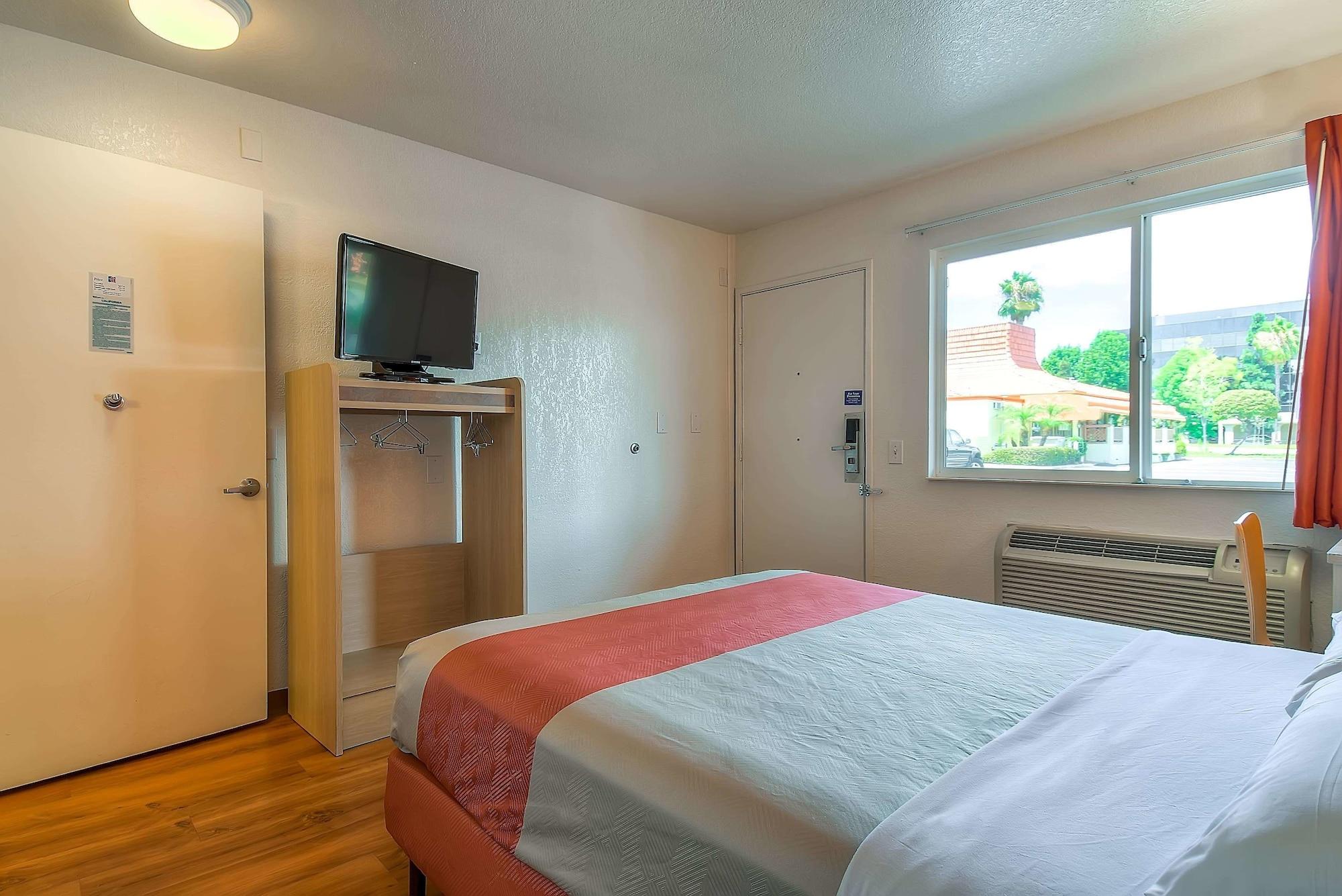Motel 6-Westminster, Ca - South - Long Beach Area Eksteriør bilde